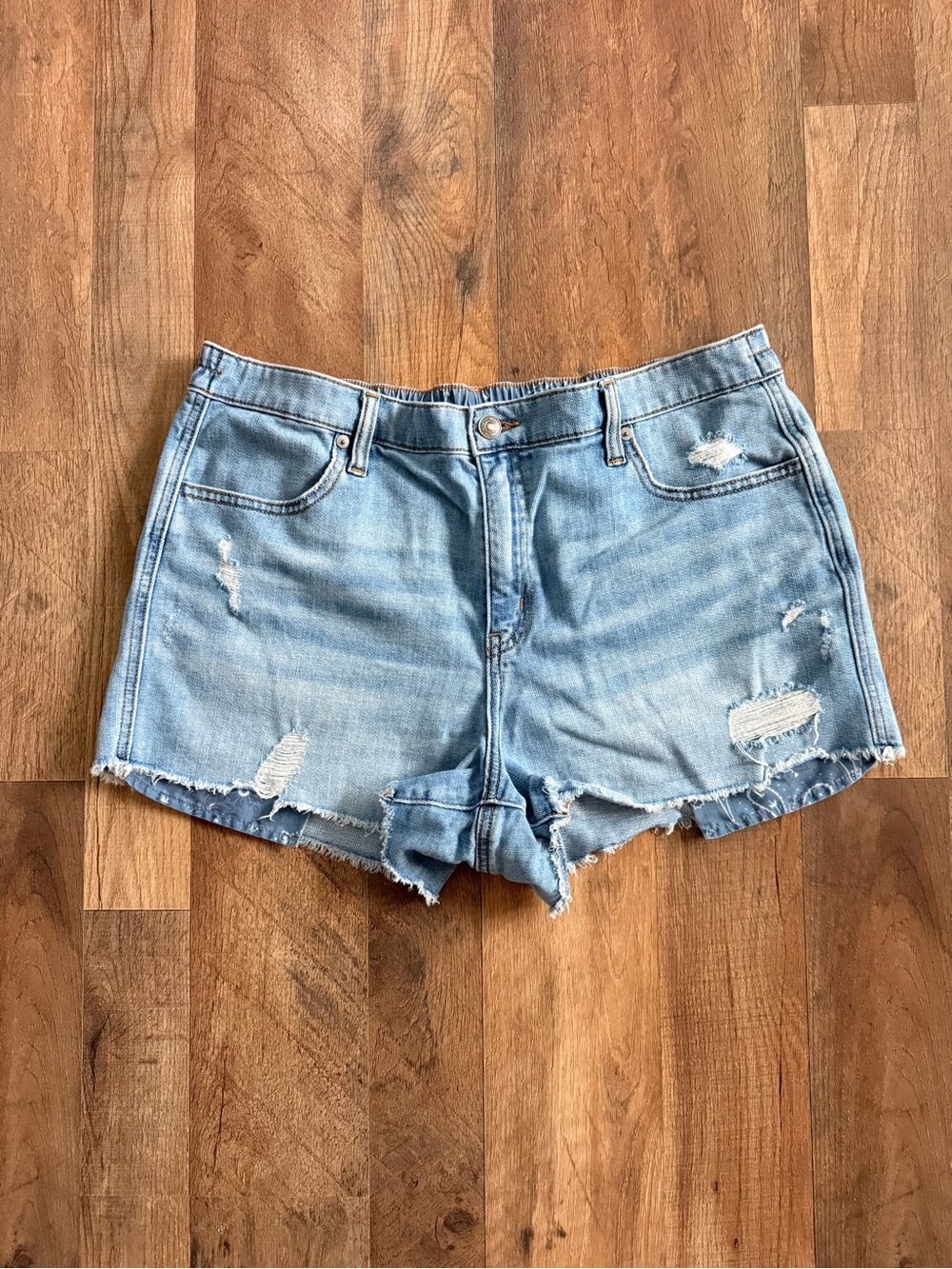 Aerie Light Blue Distressed Denim Women’s Shorts - L
